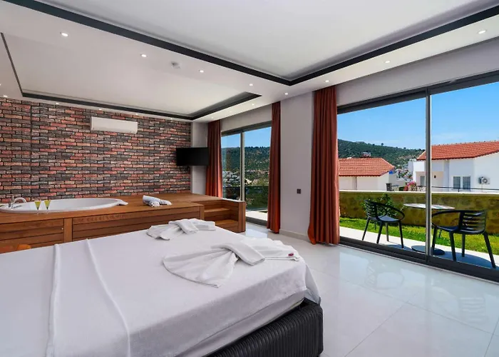 Villa Lux With Seaview And Jacuzzi