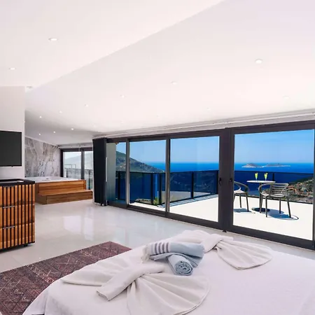 Lux With Seaview And Jacuzzi *