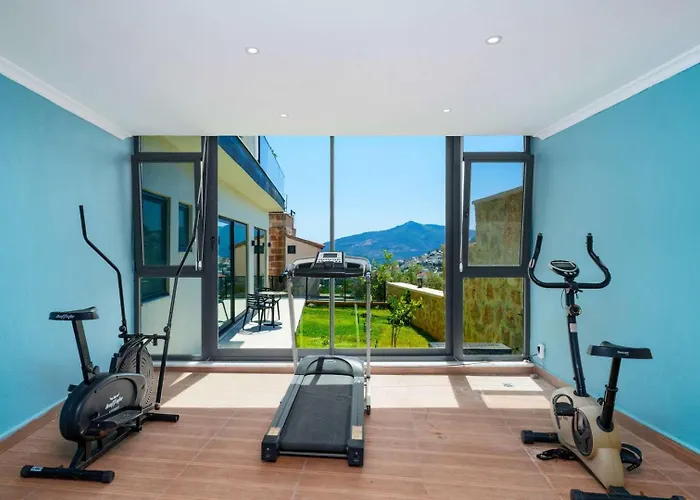 Villa Lux With Seaview And Jacuzzi