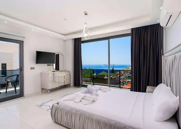 Villa Lux With Seaview And Jacuzzi Kaş